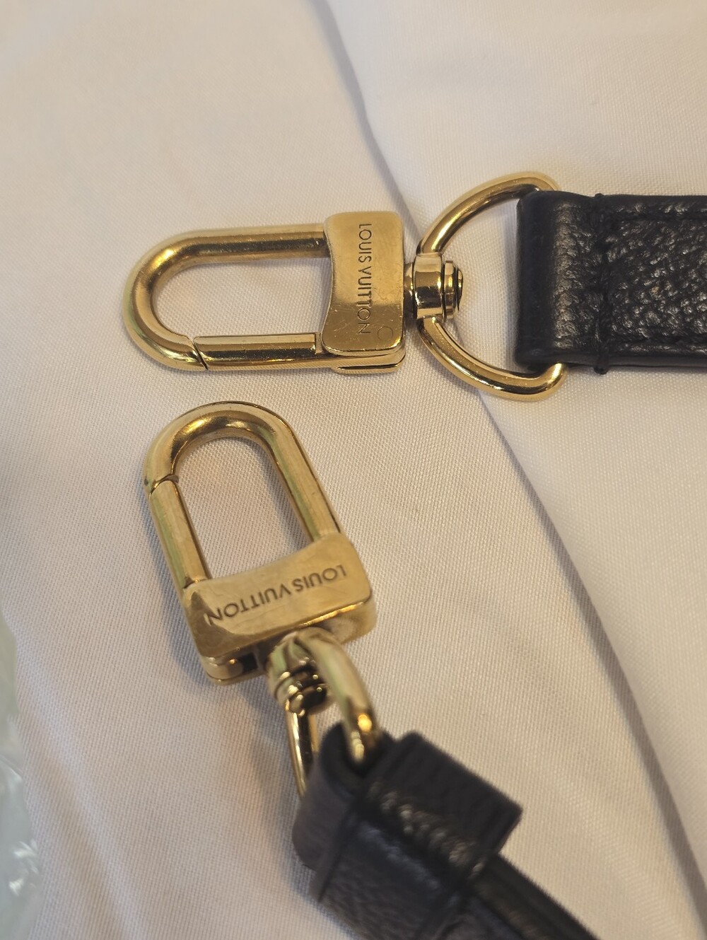 Authentic Louis Vuitton OnTheGo PM - Picture 11 of 16
